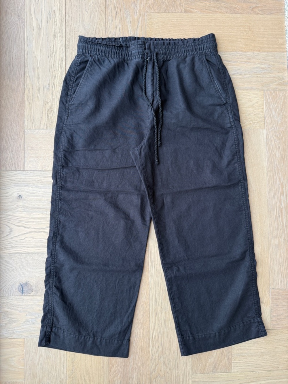 GAP Black Drawstring Cropped Pants